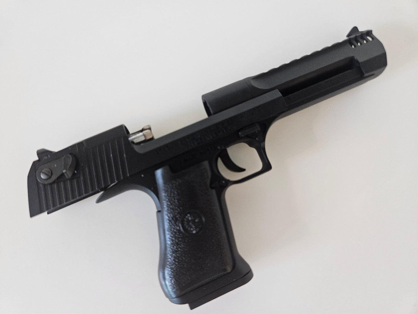 1/2 Scale Shell Eject Desert Eagle Full metal replica model gun Ported Barrel(For Display Only)