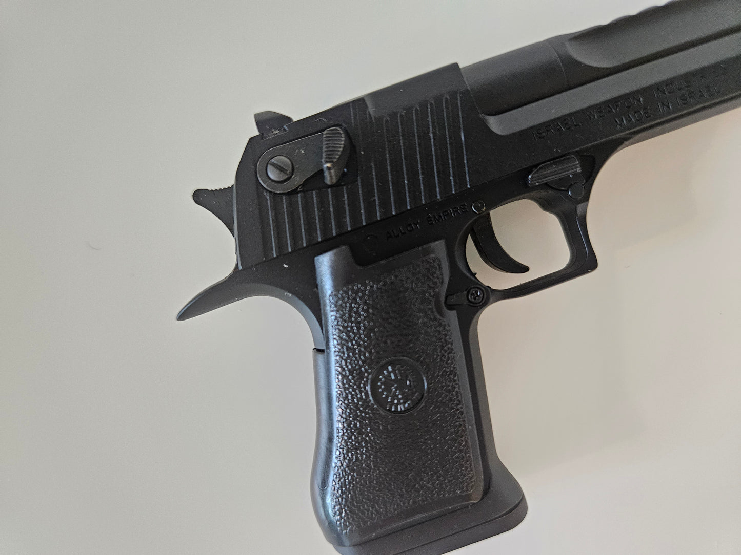 1/2 Scale Shell Eject Desert Eagle Full metal replica model gun Ported Barrel(For Display Only)