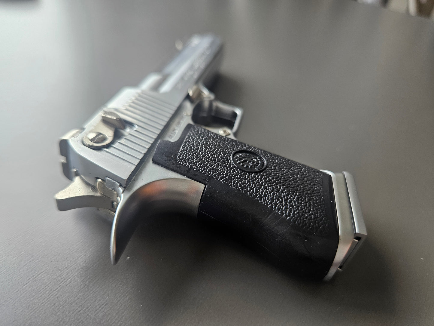 1/2 Scale Shell Eject Desert Eagle Full metal replica model gun Ported Barrel(For Display Only)
