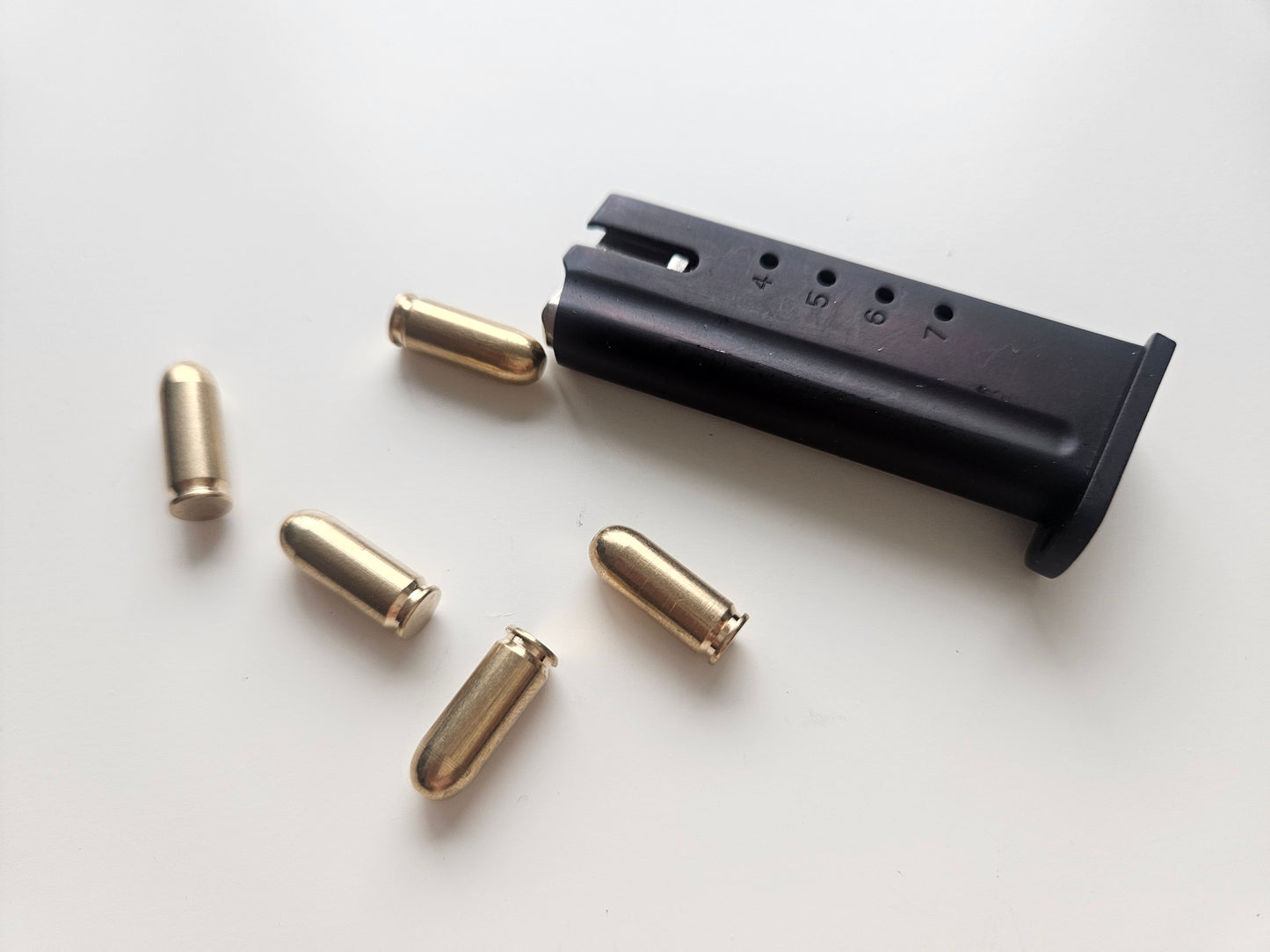 1/2 Scale Shell Eject Desert Eagle Full metal replica model gun Ported Barrel(For Display Only)