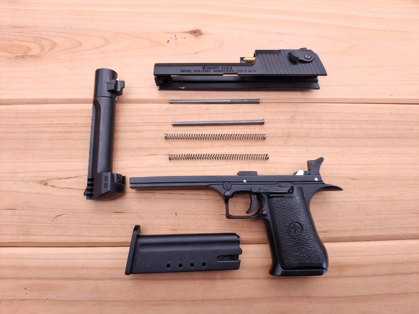 1/2 Scale Shell Eject Desert Eagle Full metal replica model gun Ported Barrel(For Display Only)