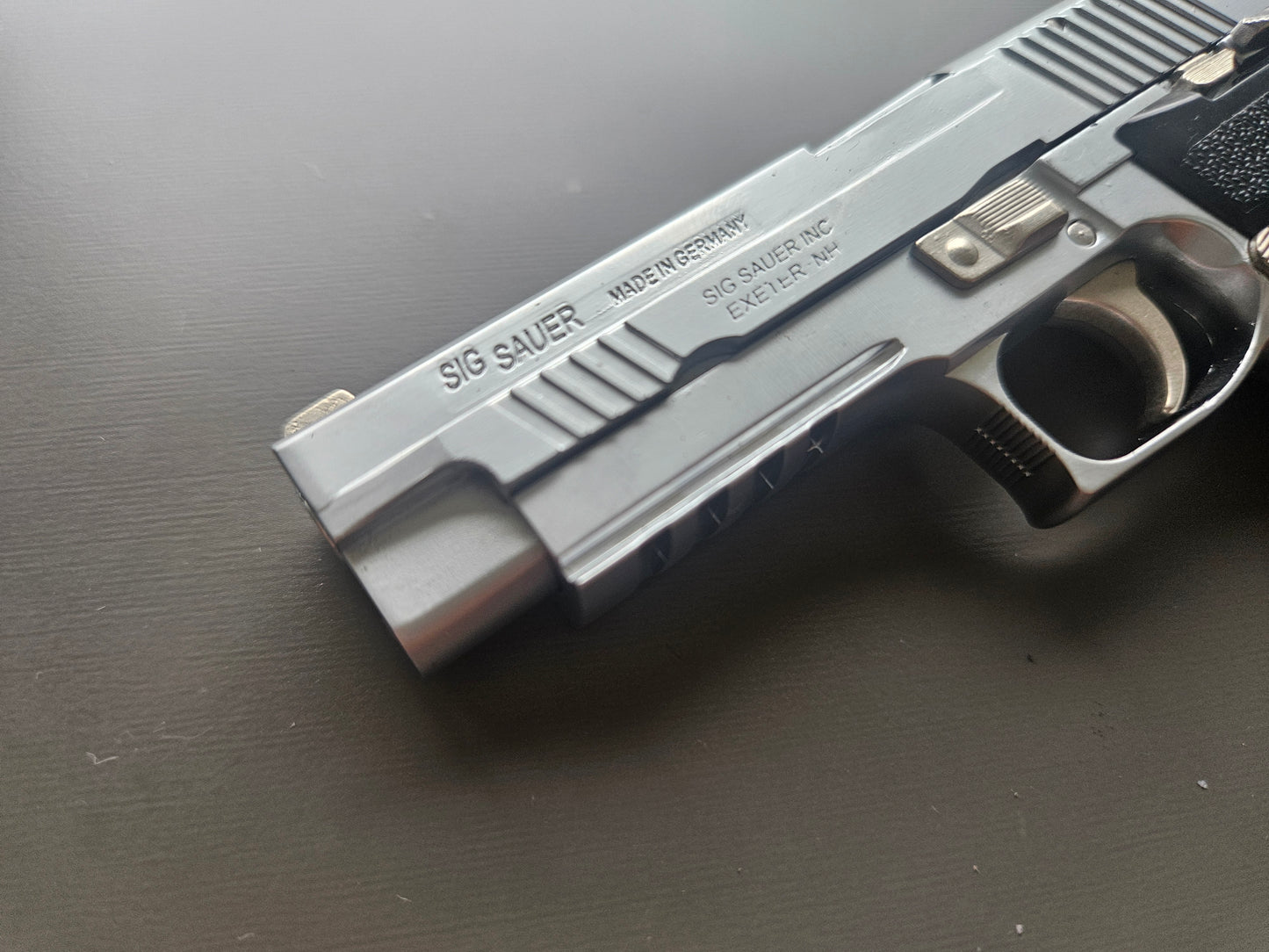 1/2 Scale Shell Eject P226 Full metal replica model gun(For Display Only)