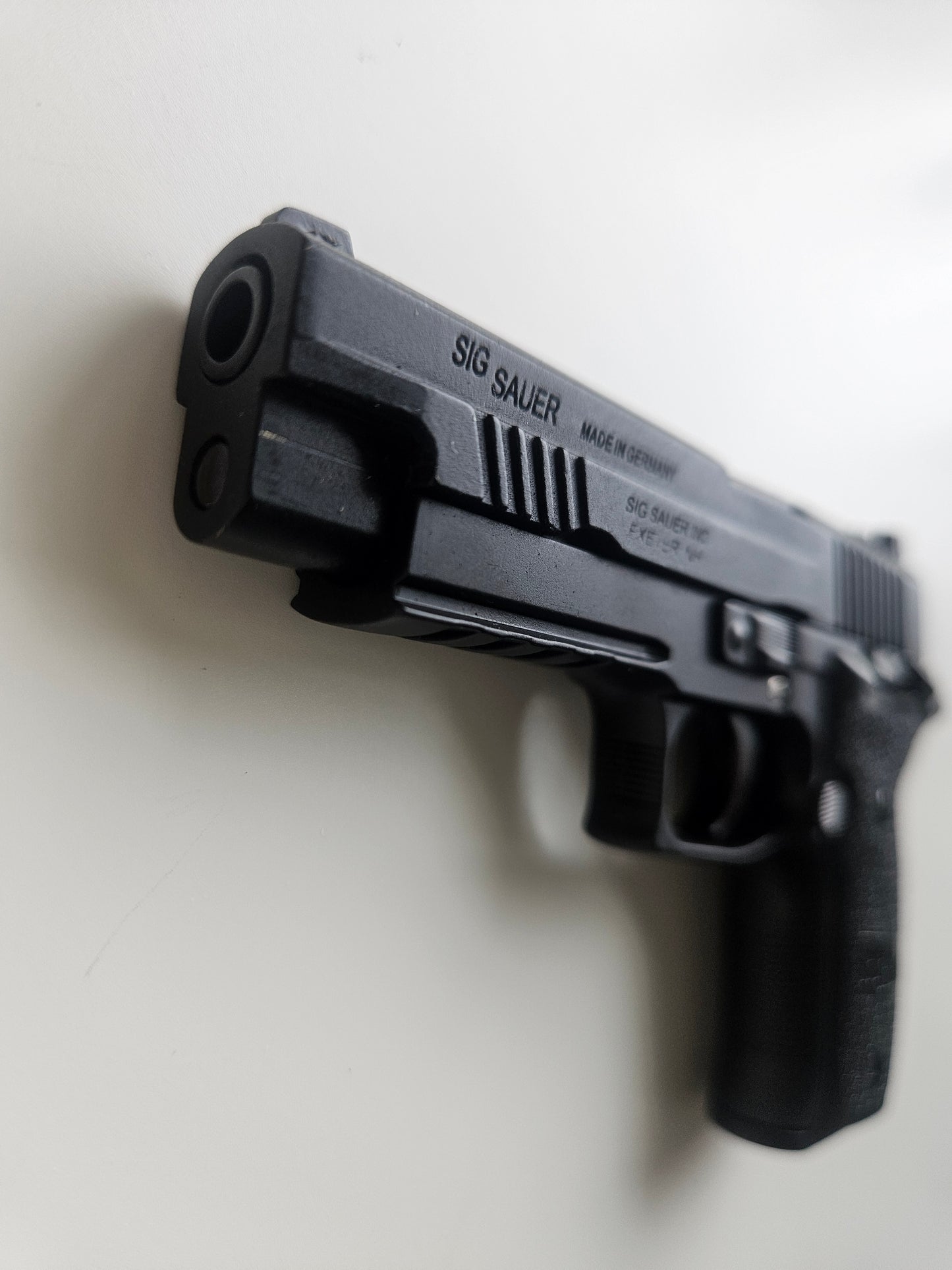 1/2 Scale Shell Eject P226 Full metal replica model gun(For Display Only)