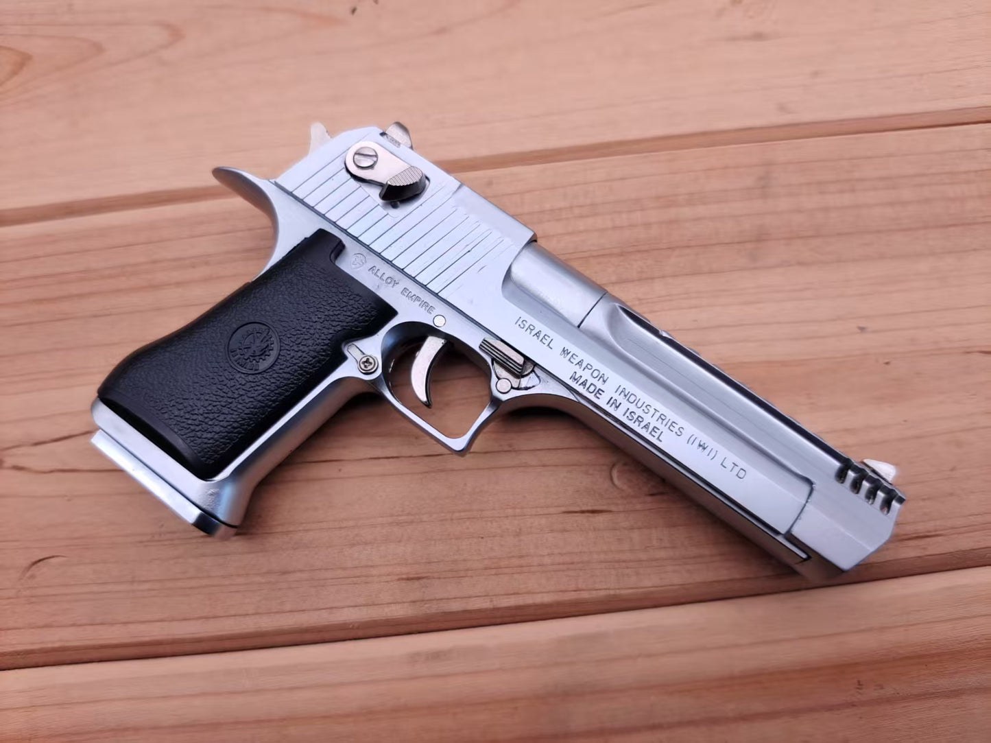 1/2 Scale Shell Eject Desert Eagle Full metal replica model gun Ported Barrel(For Display Only)