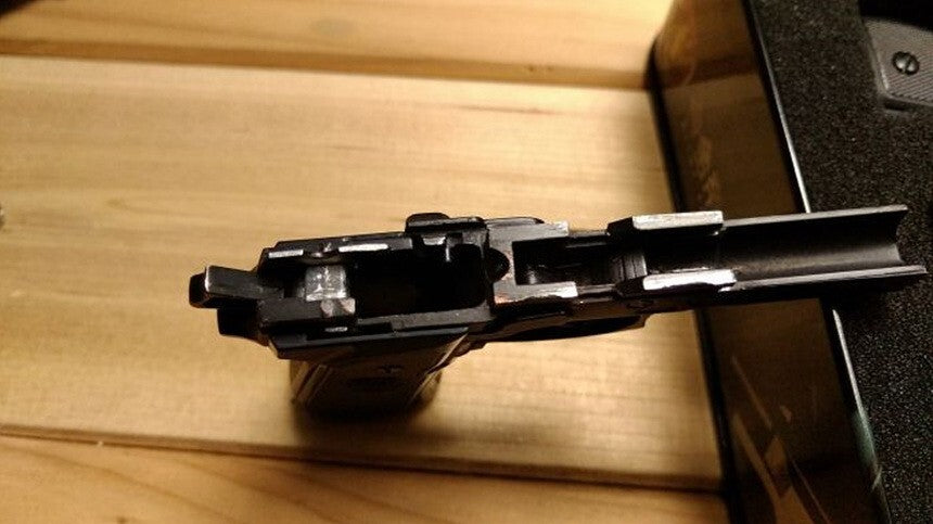 1/2 Scale Shell Eject Beretta Full metal replica  model gun(For Display Only)