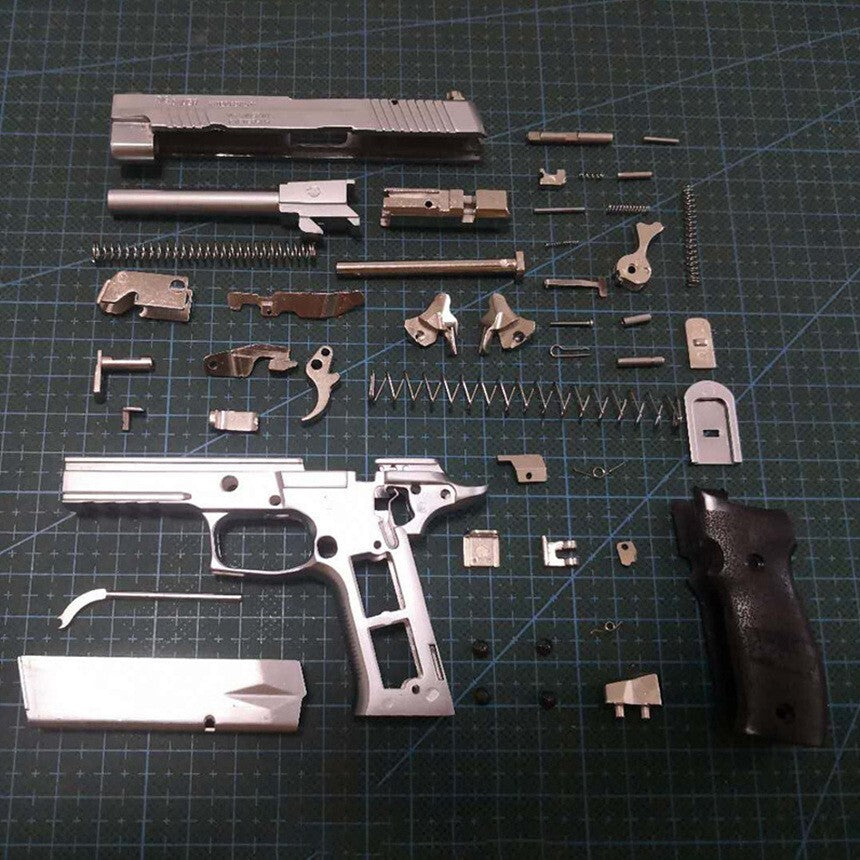 2:1 Scale Shell Eject P226 Full metal replica  model gun(For Display Only)