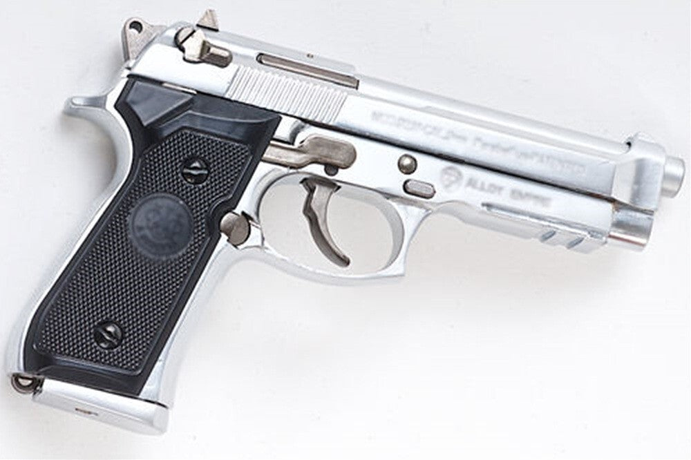 1/2 Scale Shell Eject Beretta Full metal replica  model gun(For Display Only)