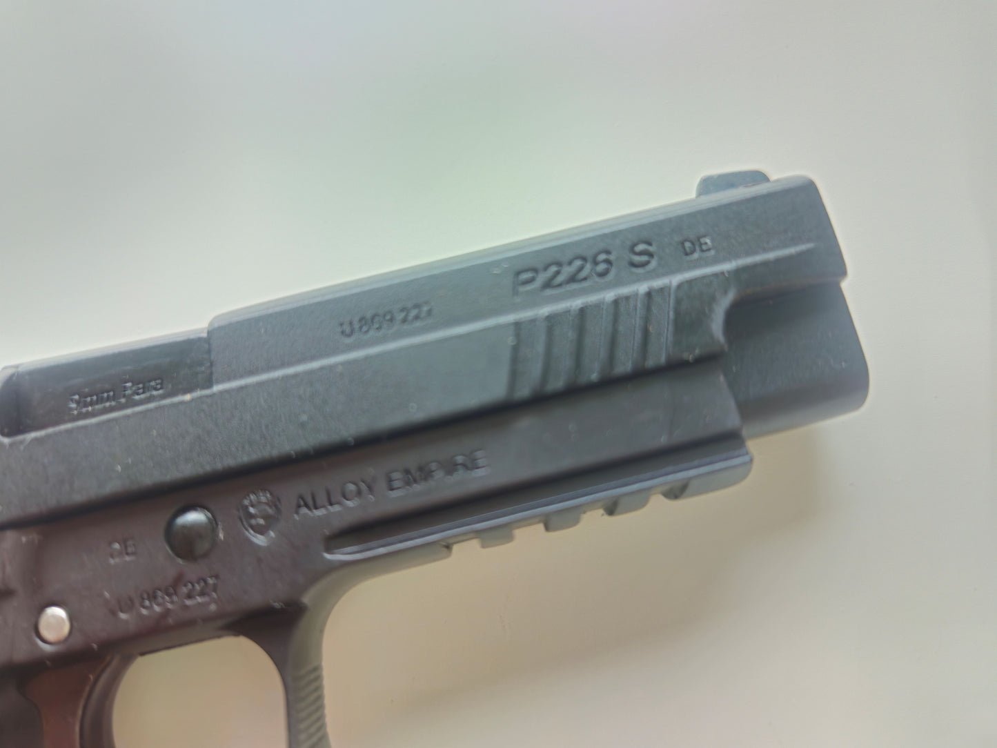 1/2 Scale Shell Eject P226 Full metal replica model gun(For Display Only)