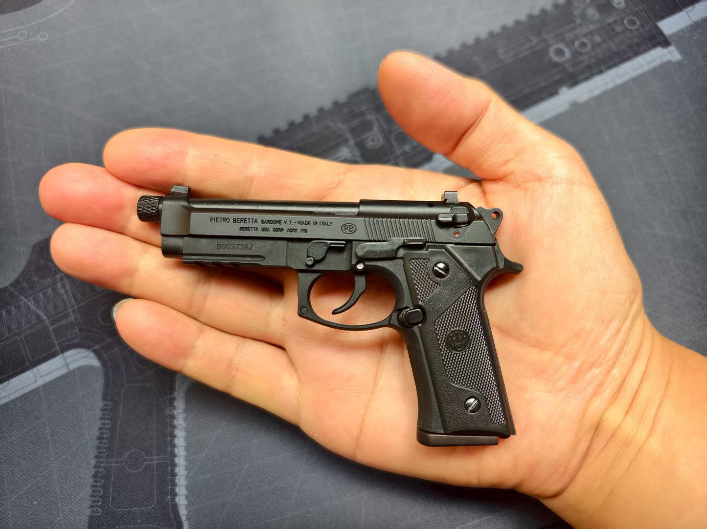 1/2 Scale Shell Eject Beretta M9A3 Full metal replica  model gun(For Display Only)