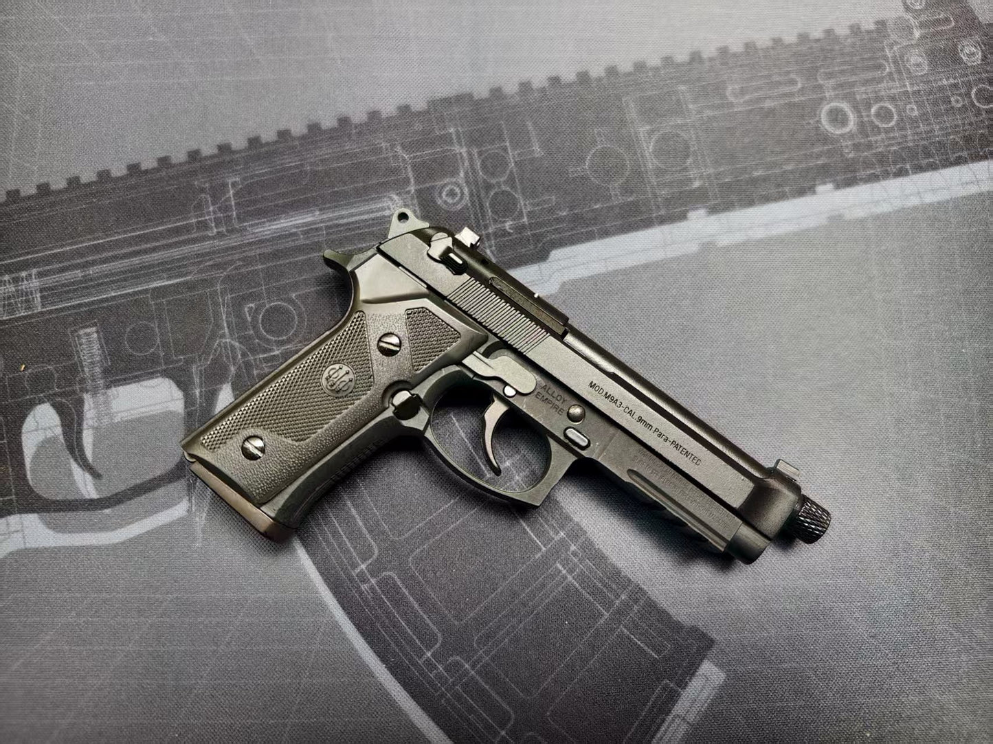 1/2 Scale Shell Eject Beretta M9A3 Full metal replica  model gun(For Display Only)